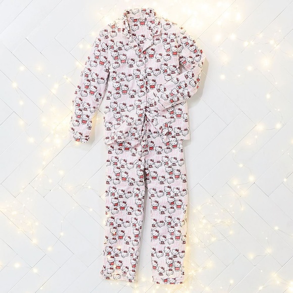 Pottery Barn Teen Other - Hello Kitty Organic Flannel Pajama Set Pottery Barn Teen